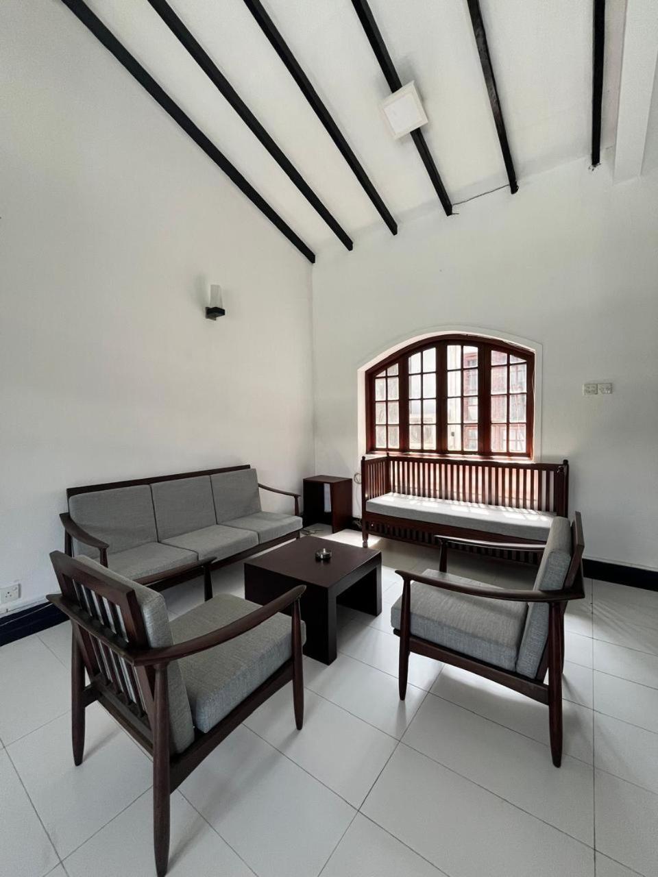Lavinia Villa Dehiwala-Mount Lavinia Exterior photo