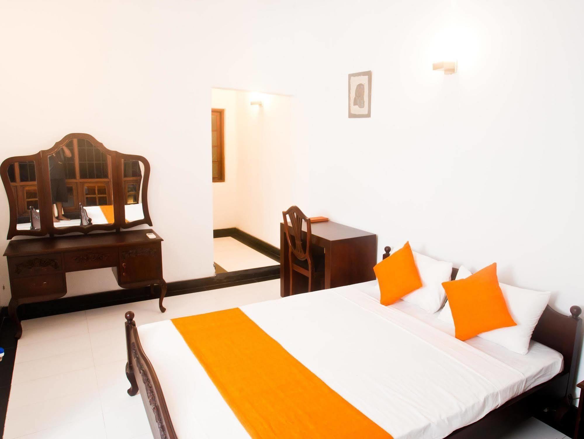 Lavinia Villa Dehiwala-Mount Lavinia Exterior photo